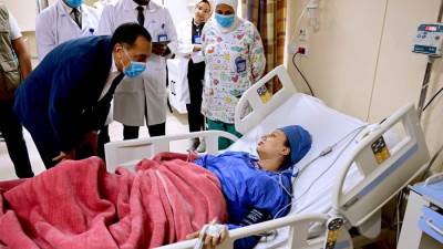 رئيس الوزراء يتفقد مستشفى دار صحة المرأة والطفل