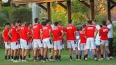 ورش عمل واجتماعات فنية و تحفيزية في معسكر الفراعنة