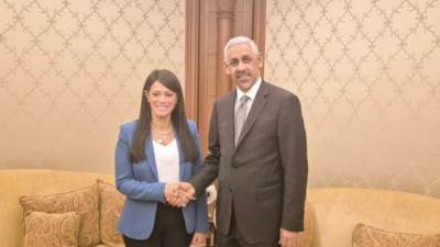 وزيزة التخطيط والتنمية الاقتصادية تعقد جلسة مباحثات مع رئيس بنك التنمية الأفريقي 