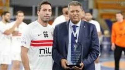 رئيس الاتحاد الإسباني يهنئ خالد فتحي بعد التأهل لنهائي مونديال الناشئين بالمغرب