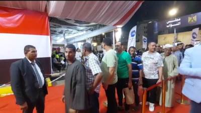 الناخبون في الغردقة يواصلون الادلاء بأصواتهم في انتخابات النواب