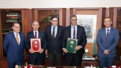 توقيع مذكرة تفاهم بين المعهد العالي للدراسات البحرية والأكاديمية العربية للعلوم والتكنولوجيا والنقل البحري