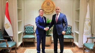 وزير التعليم يستقبل السفير الفرنسي بالقاهرة لبحث تعزيز التعاون في مجال تطوير التعليم الفني والمشروعات التعليمية المشتركة