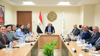 التعليم: التوسع في مدارس التكنولوجيا التطبيقية وربط الدراسة بالتدريب العملي من خلال شراكات مع القطاع الخاص وشراكات دولية