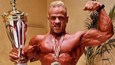 "عادل بسيوني" يحصد فضية بطولة العالم لكمال الاجسام السعوديه 2025