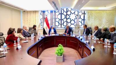 وزير التعليم يبحث مع رئيسة  "القومي للطفولة "  ومستشفى "المشفى" آليات إطلاق حملة «طفل متوازن