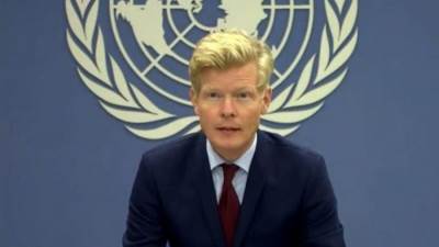 المبعوث الأممي إلى اليمن يعرب عن امتنانه وتقديره لسلطنة عُمان على استضافتها المفاوضات لتبادل الأسرى في اليمن