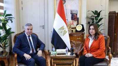 التنمية المحلية تبحث مع محافظ الإسكندرية الموقف التنفيذي لمشروعات الخطة الاستثمارية