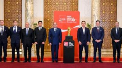 الرئيس السيسى يستقبل وفد فيفا فى إطار الجولة الترويجية لكأس العالم