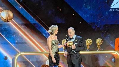 رايت تو دريم تتربع على عرش الأفضل عالمياً في حفل جوائز Globe soccer 2025 بدبي