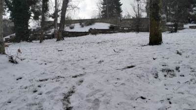 قمم جبال الأطلس تتوشح بالبياض.. سحر الشتاء يكسو سقف المغرب