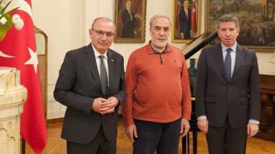 سفير تركيا بالقاهرة يستضيف نائب وزير الخارجية ومدير شمال وشرق أفريقيا