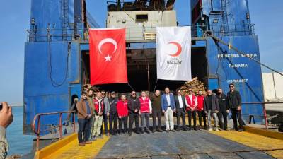 1400 طن مساعدات إنسانية من تركيا تصل العريش دعمًا لقطاع غزة