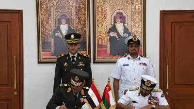 سلطنة عُمان ومصر توقعان مذكرة تفاهم عسكرية