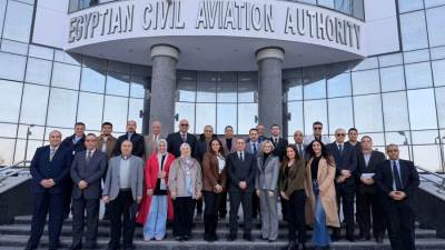 رئيس سلطة الطيران المدني يكرّم شركاء إعداد خطة مصر الوطنية لقطاع الطيران المقدمة إلى الإيكاو