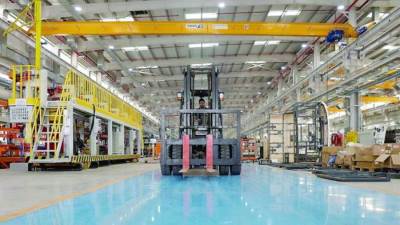 غدا.. سلطنة عُمان تحتفل بيوم الصناعة العُمانية برؤية تنافسية عالمية