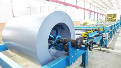 عُمان تطرح حزمة جديدة من الفرص الاستثمارية في قطاع الصناعات التحويلية