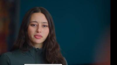 لينا صوفيا قلقة على ياسمين عبد العزيز في الحلقة الثانية من مسلسل "ننسى اللي كان"