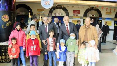 وزير التعليم يزور مستشفى "٥٧٣٥٧" لعلاج سرطان الأطفال.. ويشيد بالدور الإنساني والعلمي للمستشفى