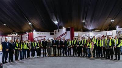 في إطار مسئوليتها المجتمعية.. مصر للطيران تشارك بإعداد 6000 كرتونة مواد غذائية خلال مبادرة المنفذ