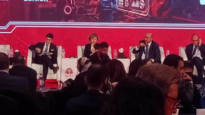 حوار مفتوح بين وزير التربية والتعليم وطلاب التعليم الفني.. وجولة تفقدية لابتكاراتهم وإبداعاتهم