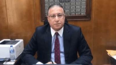 المحاسب عماد الدين مصطفي مدير إدارة إعادة هيكلة الشركات بوحدة الشركات المملوكة للدولة بمجلس الوزراء رجل المهام الصعبة والتحديات العملاقة