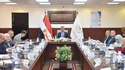 وزير التموين يترأس اجتماع الجمعية العامة للشركة المصرية القابضة للصوامع والتخزين