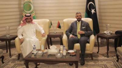 مندوب ليبيا الدائم لدى الجامعة العربية يستقبل المدير العام لمنظمة العمل العربي