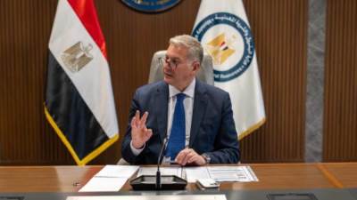 وزارة البترول تنفي التصريحات المنسوبة لوزير البترول بصفحات تواصل اجتماعي غير رسمية خارج البلاد