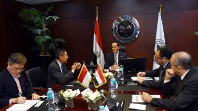 الرئيس التنفيذي للهيئة العامة للاستثمار وسفير جمهورية سنغافورة يبحثان تعميق التعاون الاستثماري بين البلدين