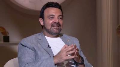 عمرو محمود ياسين يكشف إمكانية تعاونه مع ياسمين عبد العزيز في رمضان المقبل
