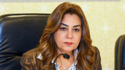 التنمية المحلية تتابع الآثار البيئية الناتجة عن حادث غرق صندل بميناء السد العالي شرق بأسوان