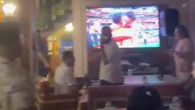 فرحة عارمة بوديدا نيل العجوزه بمناسبة فوز المنتخب المصري وتأهله لدور الـ١٦ لكأس العالم