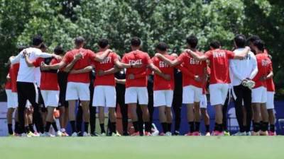 إلغاء مران منتخب مصر بعد ساعة بسبب عاصفة رعدية استعدادا للأرجنتين