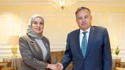 الأمين العام لجامعة الدول العربية يبحث مع سفيرة البحرين تعزيز العمل العربي المشترك والتحضير للقمة العربية المقبلة