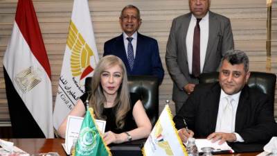 وزارة الطيران المدني والأكاديمية العربية للعلوم والتكنولوجيا والنقل البحرى توقعان بروتوكول تعاون مشترك لتأهيل الكوادر البشرية