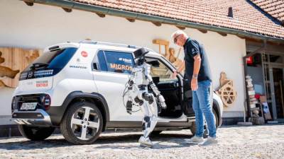 مع أول رحلة روبوت في العالم .. جيجي (GIGI) يصنع التاريخ في جولة "تور دو سويس روبوتيك - Tour de Suisse Robotique"