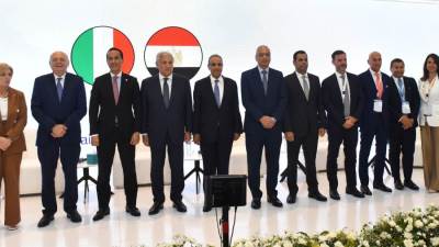 الرئيس التنفيذي للهيئة العامة للاستثمار يشارك في ختام منتدى الأعمال المصري الإيطالي ويؤكد دفع الشراكة الاقتصادية والاستثمارية بين البلدين