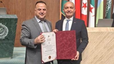 سفير الأردن بالقاهرة يهنئ خالد أبو عمشة بفوزه بجائزة البابطين للإبداع في خدمة اللغة العربية
