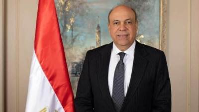 وزير الطيران يهنئ قيادات مصر للطيران والعاملين بها بمناسبة الإنجاز الدولي الجديد وحصولها على جائزة «أكثر شركات الطيران تطورًا وتحسنًا على مستوى العالم» 