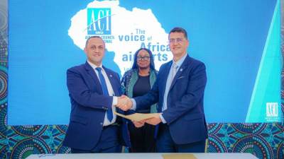 القابضة للمطارات توقع مذكرة تعاون موسعة مع ACI Africa لتعزيز جودة الخدمات 