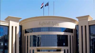 تخفيض رسوم إصدار وتجديد رخص القيادة والسيارات والدراجات النارية بالمرور