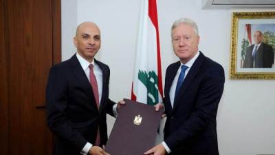 السفير المصري في لبنان يقدم أوراق اعتماده لوزير الخارجية اللبناني