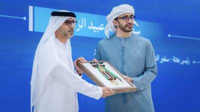السفير حمد عبيد الزعابي يعتز بمنحه وسام زايد الثاني من الطبقة الأولى ويؤكد: وسام فخر ومسؤولية