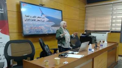 برامج تدريبية متخصصة لمكافحة مخاطر الطيور والحياة البرية في مطار القاهرة 
