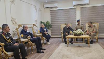 السفير التركي بالقاهرة يستقبل قائد القوات البرية التركية في زيارة رسمية إلى مصر