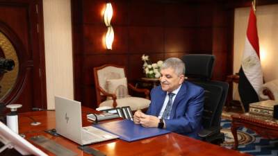 خلال لقاء عبر الفيديوكونفرانس قناة السويس و Hapag-Lloyd تبحثان سُبل تعزيز التعاون المُشترك