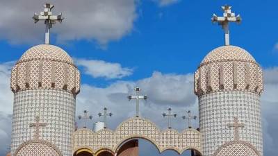 الراهب كاراس آفا ماركوس يوظف الذكاء الاصطناعي في رسالة دكتوراه كنسية