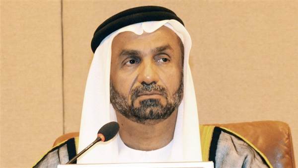 محرر «السوق العربية» يتحدث مع أحد المواطنين