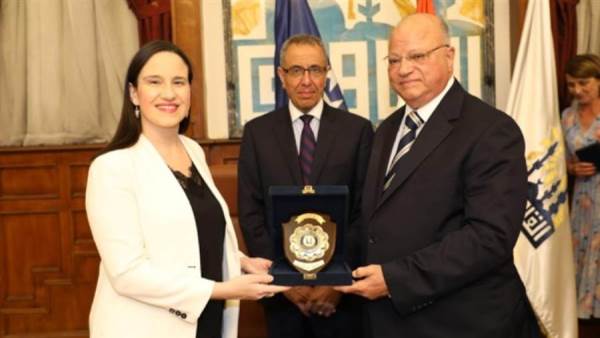 محافظ القاهرة وعمدة مدينة سراييفو